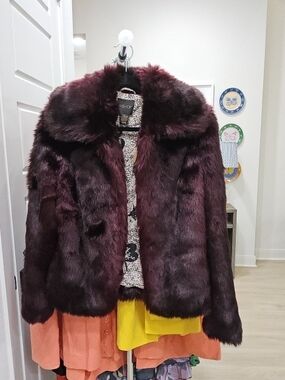 Women’s Plush Plum Teddy Jacket – Luxe Faux Fur Coat